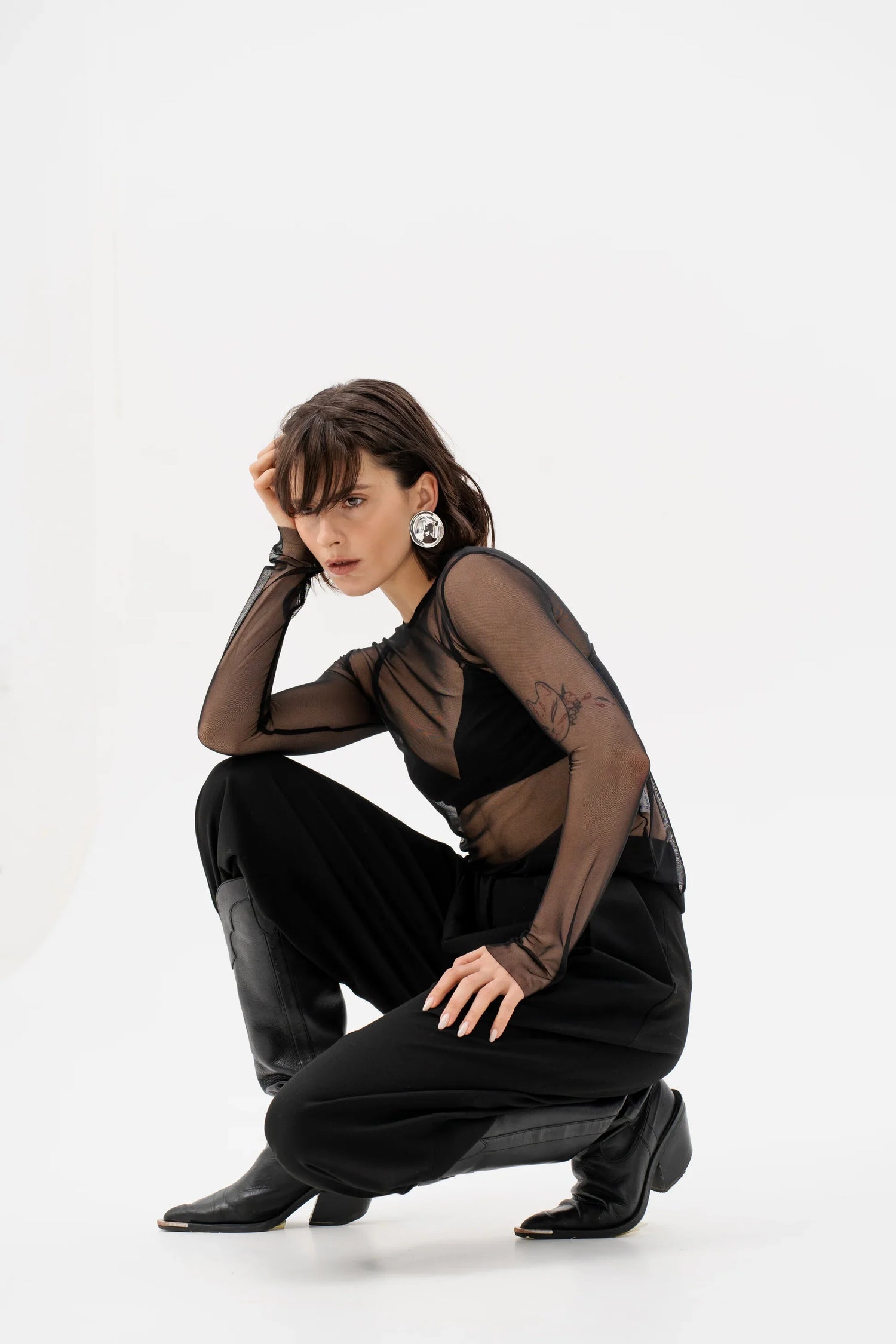 СВІТШОТИ ТА ЛОНГСЛІВИ