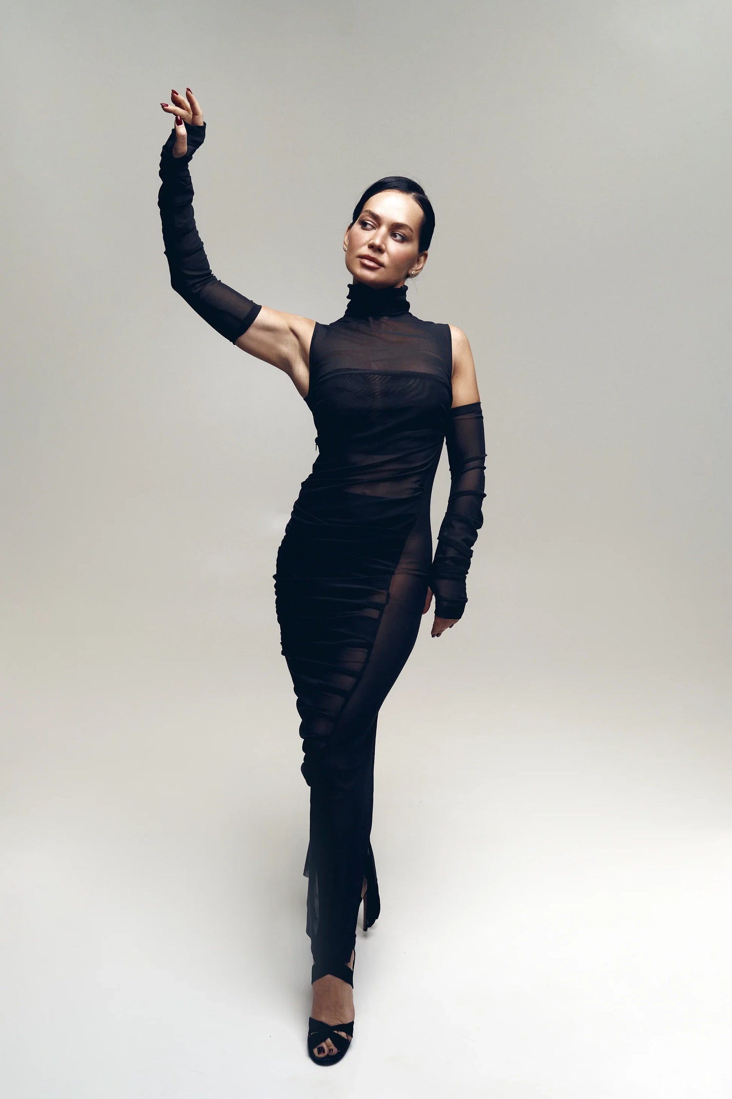 СУКНІ ТА КОСТЮМИ