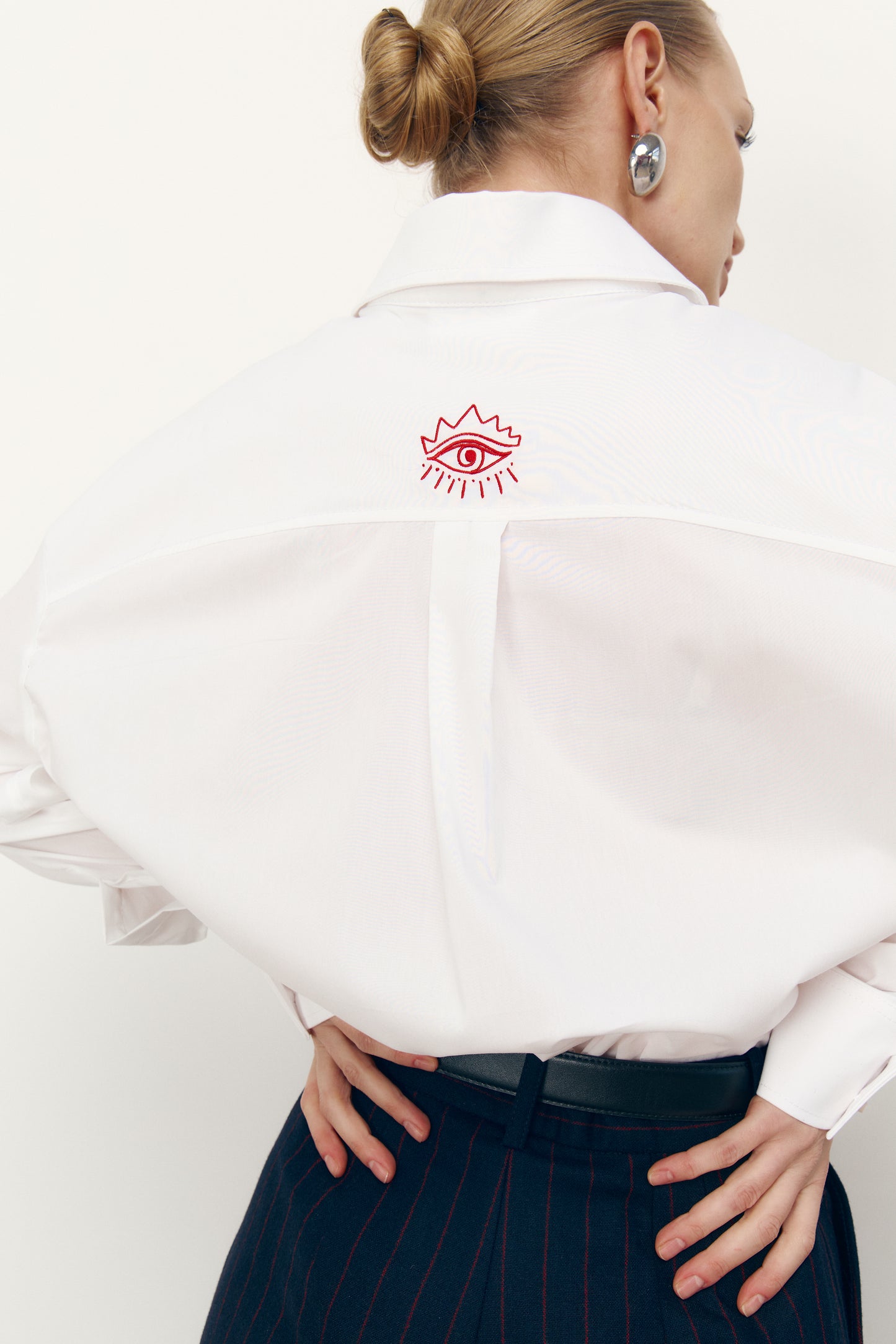 Сорочка MEGHAN вільного крою з вишивкою