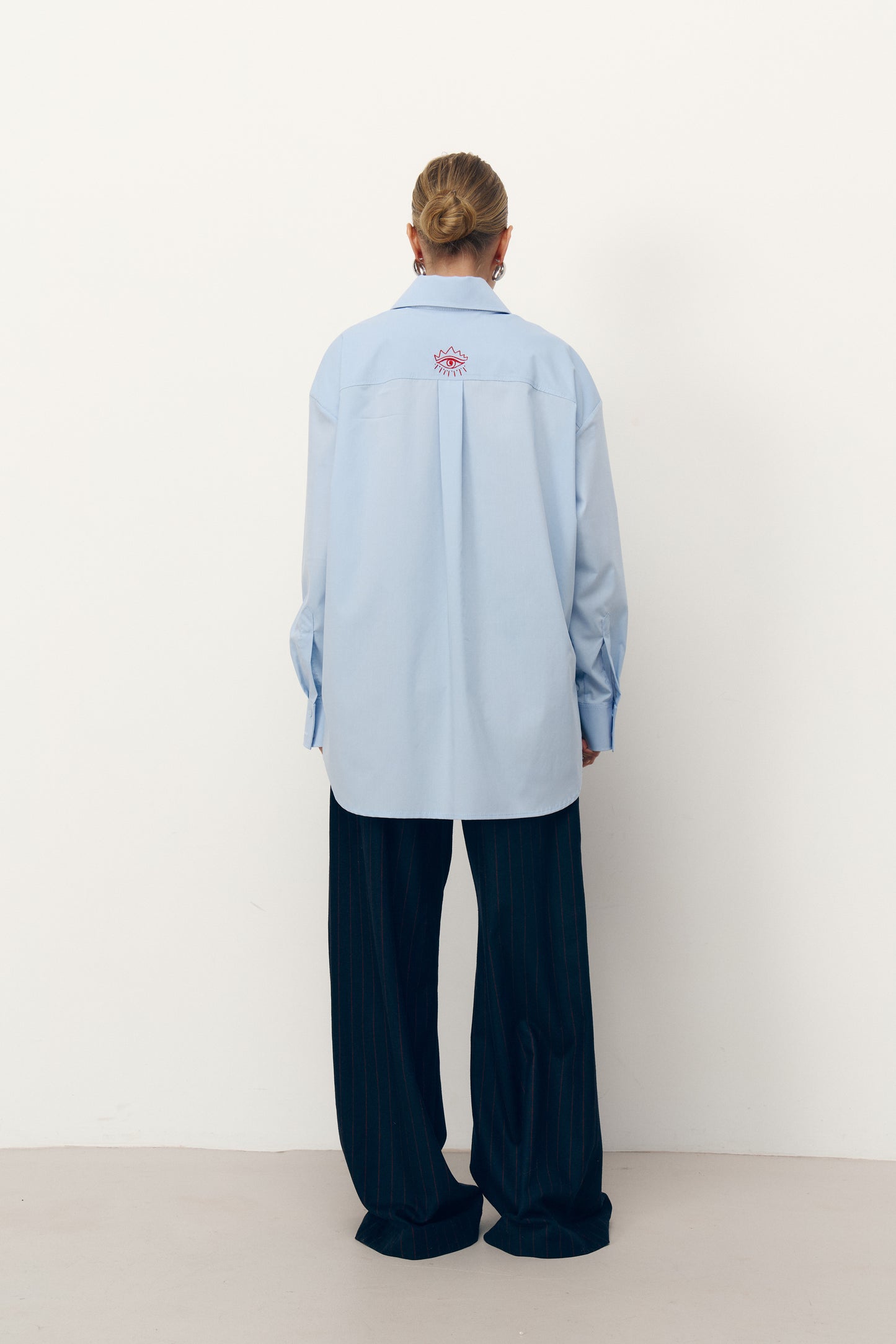 Сорочка MEGHAN вільного крою з вишивкою